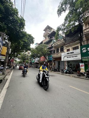 cực hiếm - bán nhà mặt phố hoàng văn thái thanh xuân, vỉa hè, kinh doanh sầm uất, 40m2 chỉ 18.x tỷ