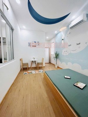 sang toà nhà chdv huỳnhvănnghệ p.15 q.tb 20pn 1mb 11wc ln 45tr sang 450tr chưa cọc chủ 