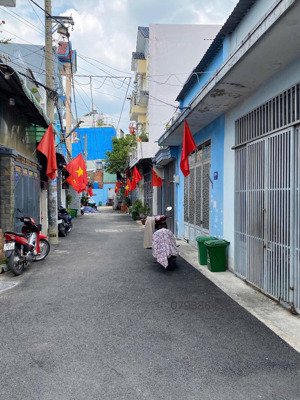 cho thuê nhà đẹp 2 mặt tiền hẻm xe tải khu dân cư văn minh 1trệt 1 lửng lô góc mát mẻ