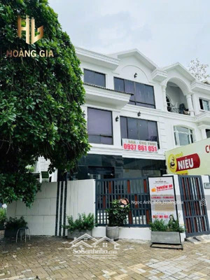 bán biệt thự mỹ văn, 72 tỷ, 180 m2, 4pn, 5wc, q7, hcm