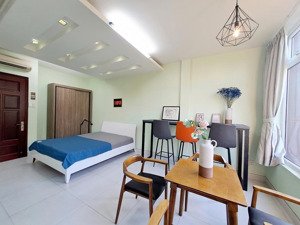 cho thuê căn hộ dịch vụ 1pn tại phú mỹ hưng, quận 7 sạch sẽ, ban công. 