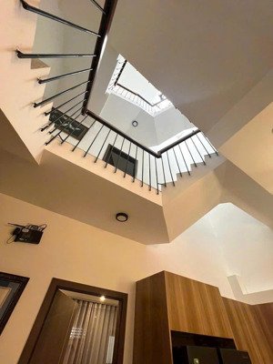 bán nhà 3 tầng 3 mê mặt tiền đường 10m5 huỳnh ngọc huệ, gần điện biên phủ và hà huy tập