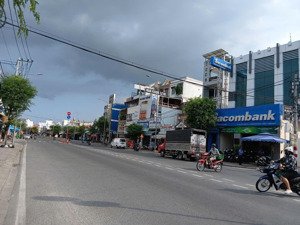 mặt tiền tô ký - dt: 9x33 - ngay nguyễn ảnh thủ - chợ ba bầu - trường nguyễn hữu cầu - giáp quận 12