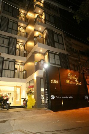 bán tòa chdv đường nguyễn cửu vân, p17, q. bình thạnh, 7 tầng, 10x20m, dòng tiền 6.3%/năm