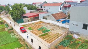 bố mẹ có cho tôi một mảnh đất, nhưng do nhu cầu làm ăn xa không dùng đến