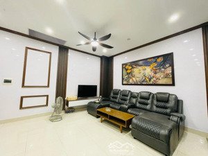 bán nhà vũ ngọc phan đống đa kinh doanh ô tô tránh tặng nội thất ở ngay 45m 4tầng