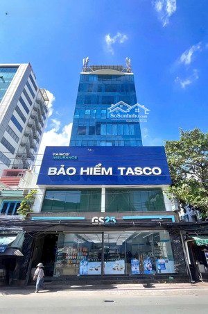 100 tỷ sở hữu tòa nhà ngay mt cách mạng tháng 8, quận 3. dt 12x25m nh, hầm 8 tầng , hđt 250tr/th