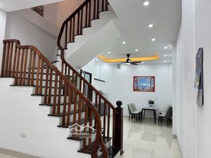 một căn duy nhất, cực hiếm còn lại tại tứ hiệp, trung tâm thanh trì