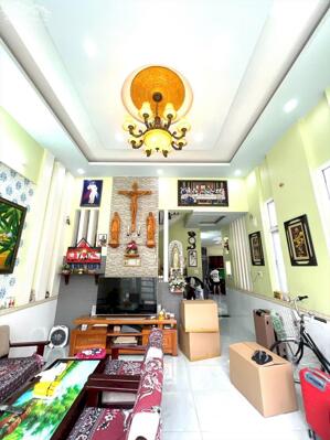 BÁN NHÀ P.TÂN BIÊN, 1TRỆT 1LẦU, SỔ HỒNG THỔ CƯ, ĐƯỜNG RỘNG 6m GẦN GIÁO XỨ HÀ NỘI, BV THÁNH TÂM (NP003)