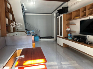 bán nhà , huỳnh tấn phát - 95m2 ( 9,5x10 ) - 2 tầng - giá 8,1 tỷ - phú thuận , quận 7