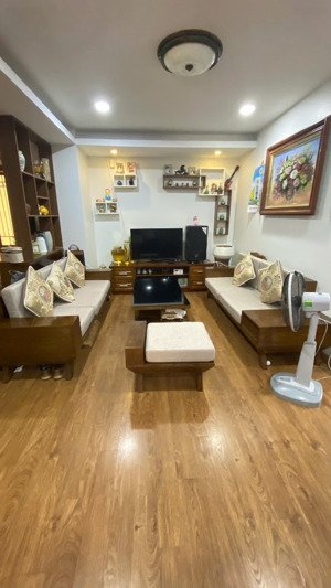 chính chủ cần bán căn góc 3n - 2vs 95m2 tòa nhà ct2a chung cư tân tây đô lh 