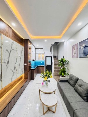 cc cần bán nhà 76 nguyễn chí thanh 26m2 x 4 tầng đầy đủ nội thất, ra phố 50 m giá bán 6,8 tỷ