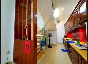 lý nam đế, 40m 5tầng, ngõ 4m, kdoanh cư trú khách ngoại, gần trần phú, ph đình phùng, ng tri phương