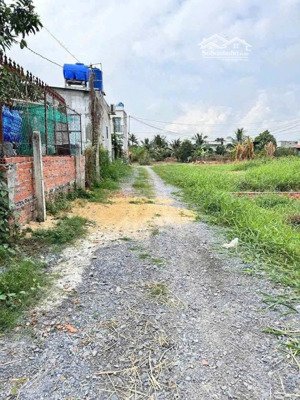 đất đức hoà hạ 5x20m giá 1ty050 đường ô tô