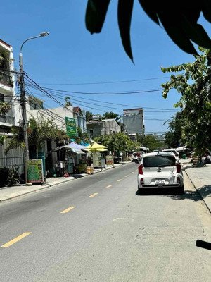 đặng vũ hỷ sát đường nguyễn văn thoại, có sẵn nhà 3 tầng dòng tiền 30tr/ tháng. dt 166m. giá 23 tỉ