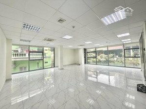 sàn văn phòng đẹp keng phố hoàng cầu - đống đa 120m giá chỉ 17tr free dịch vụ , để xe