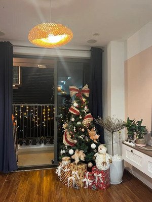 bán căn hoa hậu 5 tỷ, cc sky central, 176 định công, hoàng mai 72 m2, 2 ngủ, 2 vs, full nội thất