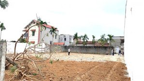 mặt tiền 19m sâu 32m , sau quy hoạch ra qlộ 6