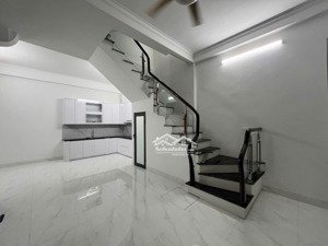 siêu phầm nhà mới lô góc 2 mặt tiền 14,5 tỷ ô tô vào nhà ngay vương thừa vũ, ngõ thông thoáng