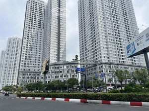 căn hộ sunrise city view 105m2 - nguyễn hữu thọ quận 7. 3pn. tặng nội thất cao cấp. giá nhỉnh 6 tỷ.