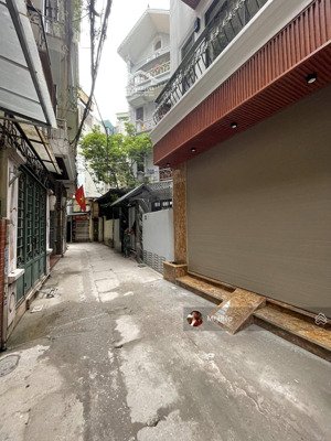 gấp! gẫy đòn bẩy bán lỗ căn nhà dòng tiền 14 phòng ngủ đầy đủ nội thất oto tải qua nhà giá 13 tỷ 7