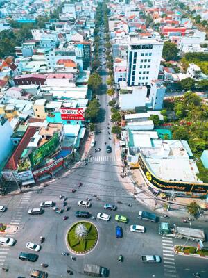 Giá chỉ 27 tỷ. Bán nhà 1T2L 6x40m mặt tiền Phan Trung gần VinCom P. Tân Mai. BH.