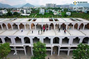 với hơn 6 tỷ sở hữu ngay nhà phố liền kề gần trung tâm phố biển nha trang