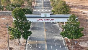 cần tiền gấp bán lô đất, giá rẻ hơn 1.5-2 triệu/m2 các lô cùng vị trí-dự án long tân city.đường 22m