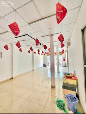 Cho Thuê Nhà 3 Tầng Mặt Tiền Nguyễn Tri Phương