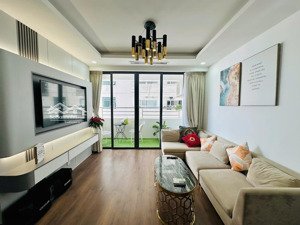 chủ cần bán gấp căn hộ đẹp sang trọng mát mẻ giá cực rẻ so với thị trường