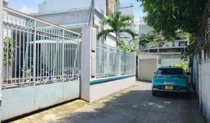 p7, gv - bán gấp nhà dt 79m2 - ngang đẹp 5,3m nở hậu. giá 6,7 tỷ tl