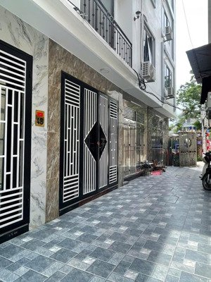 bán nhà riêng tại đường ngũ nhạc, thanh trì, hoàng mai, hà nội, giá siêu hời 5,9 tỷ, 45m2