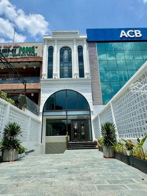 hạ giá! bán nhà mặt tiền ngay trần não, q. 2 - 20x35m, xây mới hầm 6 tầng - 70 tỷ (tin thật 100%)