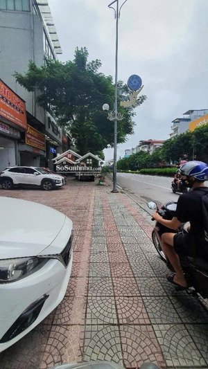 chính chủ cần bán gấp căn nhà mặt phố nguyễn văn cừ, long biên, 1000m2, 220 tỷ, hiếm nhất long biên