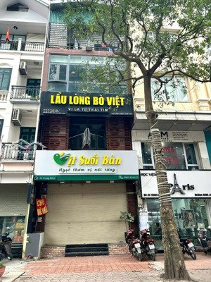 cho thuê nhà mặt phố giang văn minh 85m2 x 3 tầng, mt 5.5m, giá 75tr/tháng, nhà đẹp, sạh sẽ