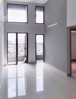 bán căn duplex 2pn2wc la astoria giá 2.6 tỷ có ban công