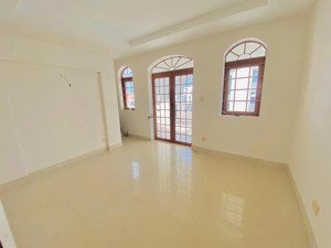 cho thuê nhà mặt tiền đường 15 ngày chợ tân quy quận 7