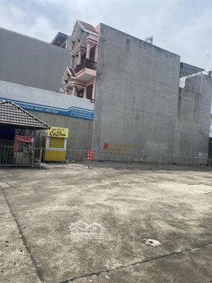cho thuê lô đất đường 9 tthc dĩ an thành phố dĩ an bình dương
