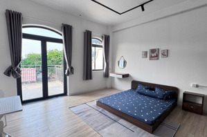 chính chủ cho thuê căn ban công cực chill ngay khu đô thị lakeview giá cực hời