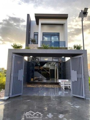 nhà 1 trệt 1 lầu đối diện cty sanaky. chỉ cần 850tr là mua được. hỗ trợ ngân hàng full