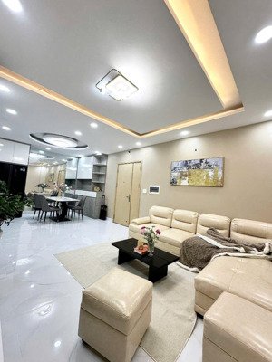 bán gấp cc tại đất phương nam, chu văn an, bình thạnh, 6,2 tỷ, 141m2, 3pn + 2wc