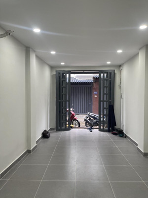 hxh cách mạng tháng 8 42m2 4 tầng btct mới đẹp nhỉnh 7 tỷ đồng