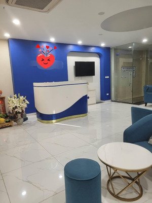 nguyễn văn cừ - long biên 108m2x6t thang máy phố 30m, kd sầm uất giá 2x.0 tỷ có tl lh: bính nguyễn