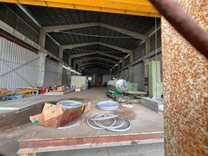 kho xưởng đường xlhn - trường thọ - thủ đức. đg cont 24/7. bảo vệ cổng. 110k/m2 (tl)