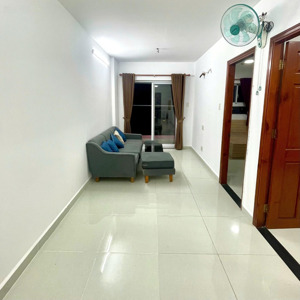 cho thuê căn hộ 2pn - 2wc, nhà sơn mới, nội thất cơ bản, nhận nhà ở ngay. giá thuê 7,5 tr