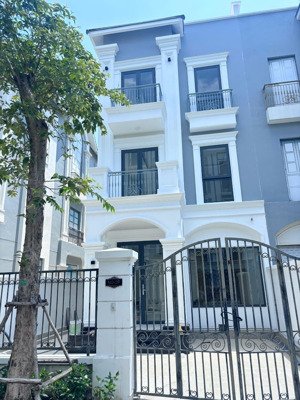 cho thuê biệt thự 30 triệu/tháng - 4 phòng ngủ tại vinhomes grand park