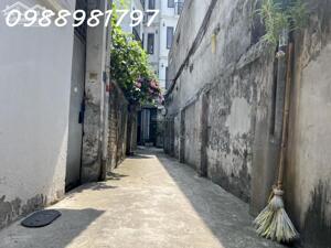 Cần bán nhanh mảnh đất tặng căn nhà 1.5 tầng tại tổ 7A phường Mai Động, Hoàng Mai