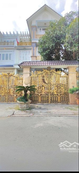 định cư cần bán gấp biệt thự kdc đại phúc, bình chánh, sàn 960m2, 5pn