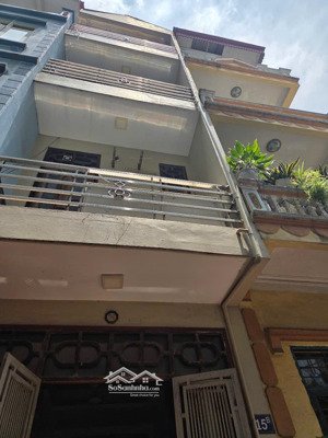 có nhà cho thuê tại vũ trọng phụng, thanh xuân. nội thất đầy đủ, dt60mx4t. giá 15tr