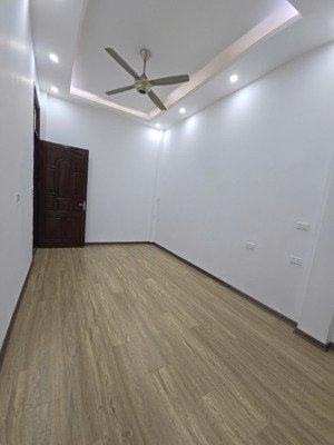 cho thuê nhà phố vạn phúc, 40m2, 4 tầng, 4pn rộng, nhà mới. chỉ 12tr/tháng